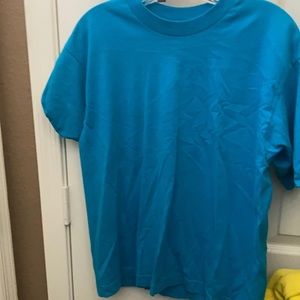 Men’s basic tee shirt large